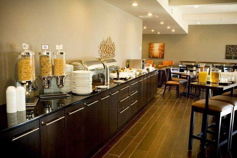Best Western Plus Bridgewater Hotel & Convention Centre Restoran gambar