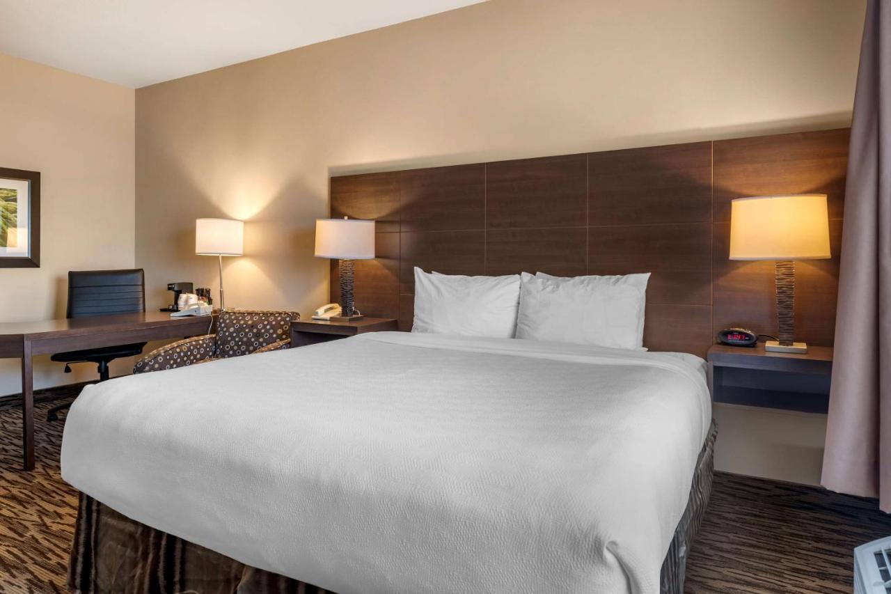 Best Western Plus Bridgewater Hotel & Convention Centre Luaran gambar