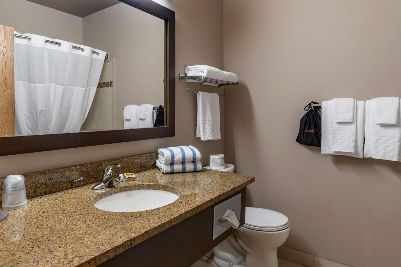 Best Western Plus Bridgewater Hotel & Convention Centre Luaran gambar