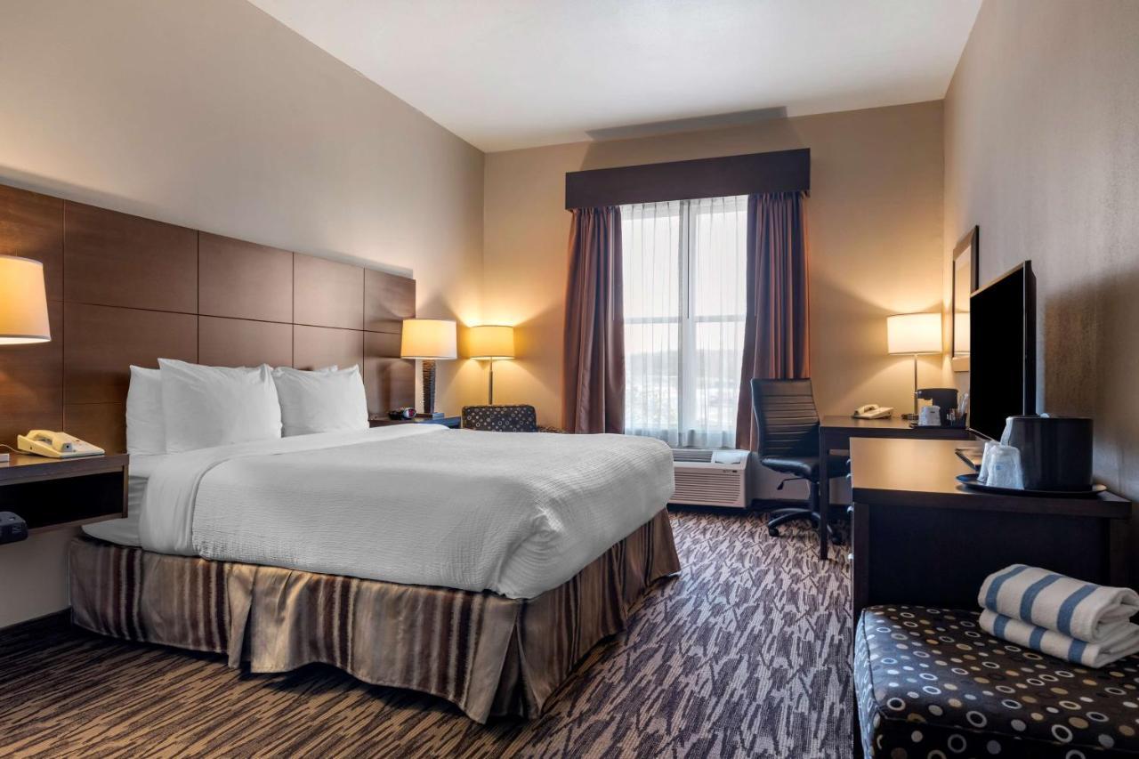 Best Western Plus Bridgewater Hotel & Convention Centre Luaran gambar