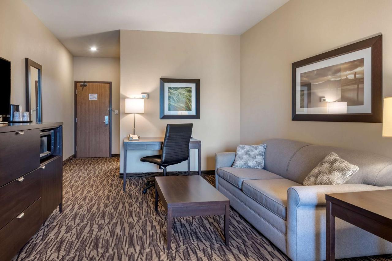 Best Western Plus Bridgewater Hotel & Convention Centre Luaran gambar
